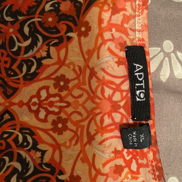 Apt 9 XL Loose fitting tank EUC - Picture 4 of 4